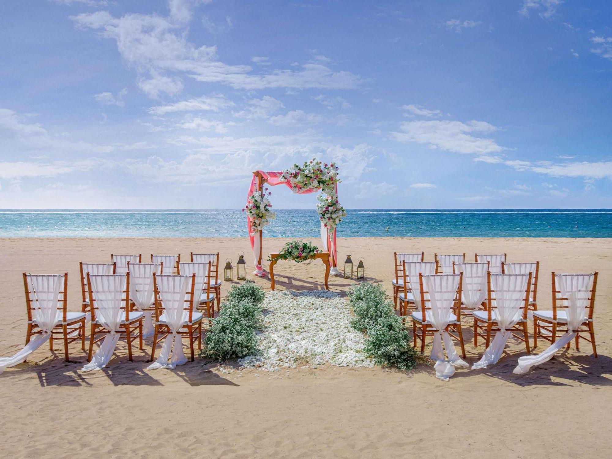 누사두아 비치 호텔 앤드 스파, 발리 외부 사진 Beach wedding